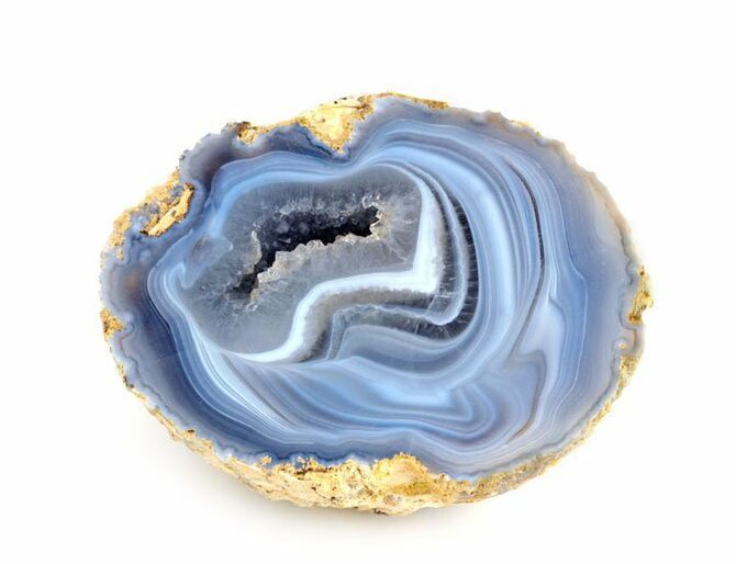 Géode de calcédoine bleue