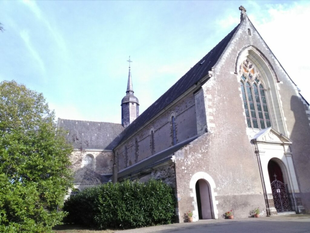 L'abbatiale cistercienne, sobre et épurée, de l'Abbaye de Melleray L'abbatiale cistercienne, sobre et épurée, de l'Abbaye de Melleray